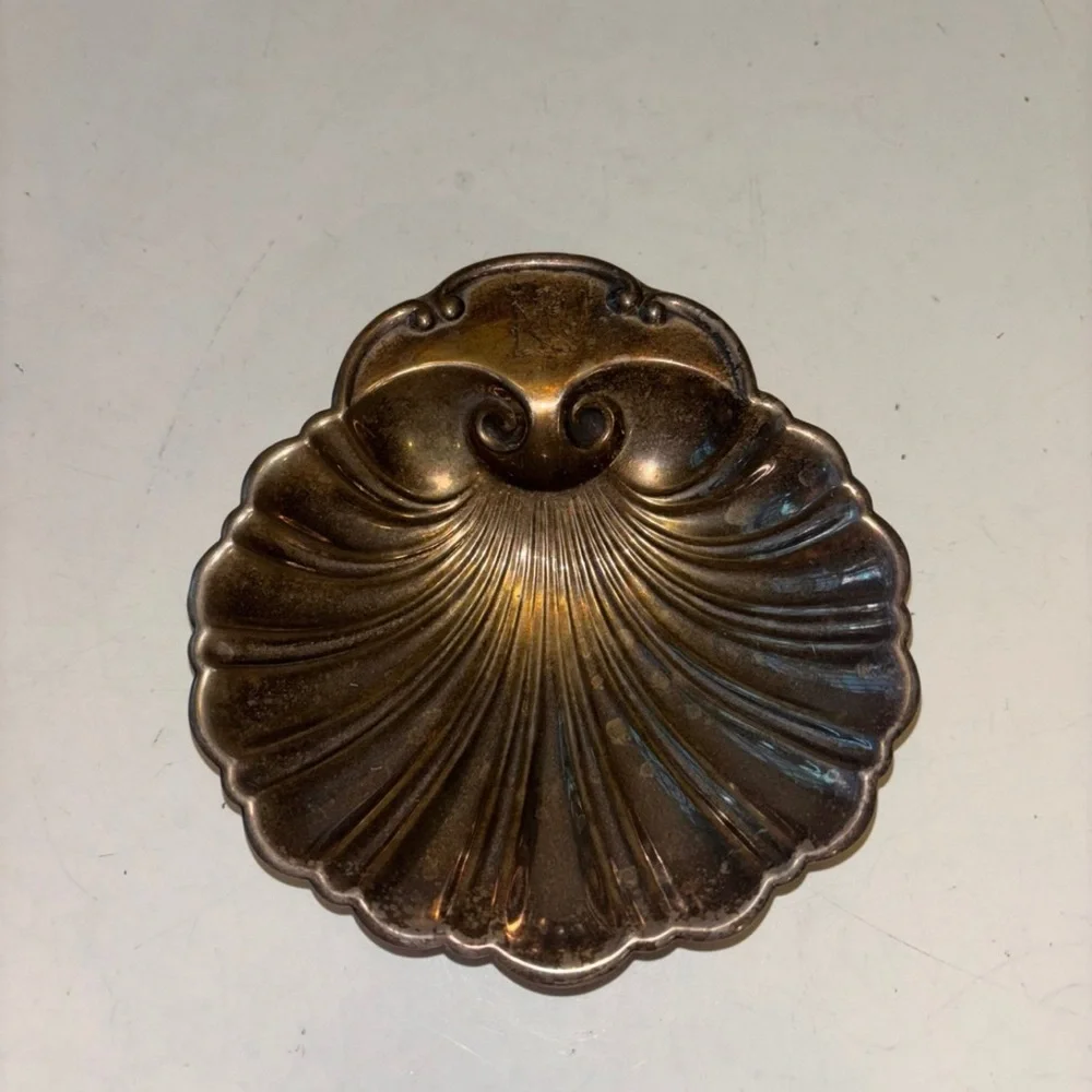 vintage silver-plated shell dish for jewelry